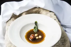 Hamarratz cocido txistorra berza